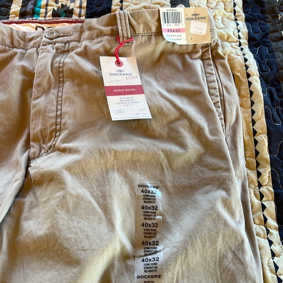 Mens Dockers Iconic Khaki Pants 40x32 - Picture 3 of 6